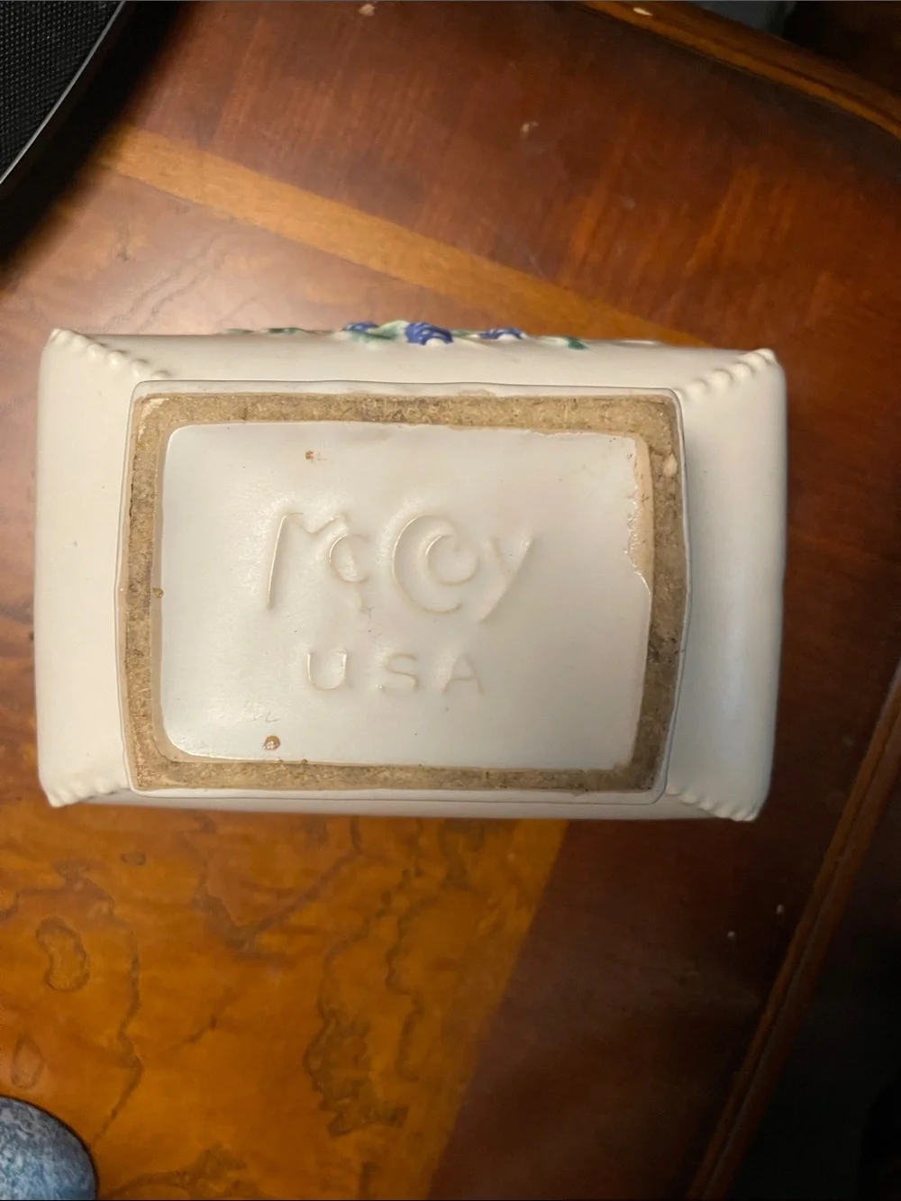 Mccoy ceramic pedestal